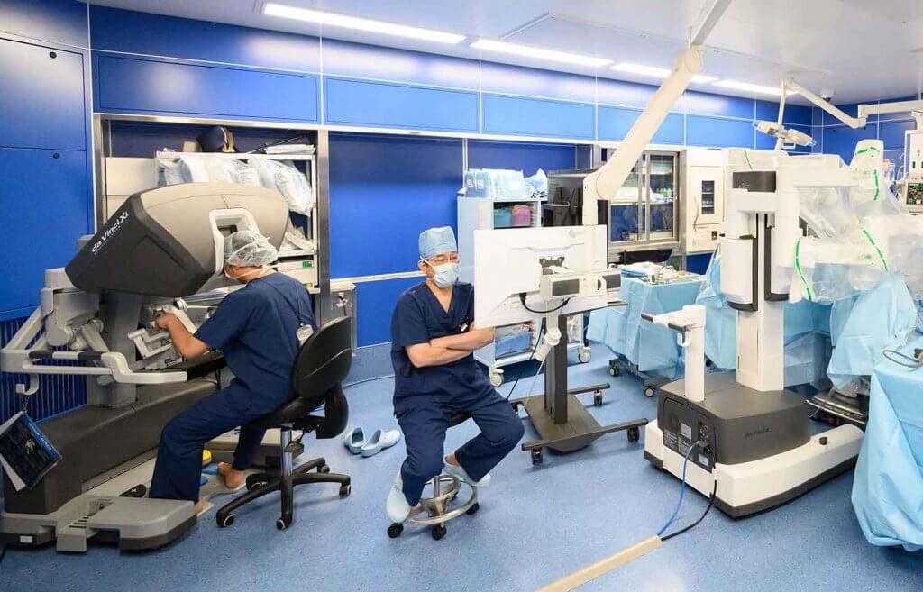 大堀理院長が膀胱全摘のロボット支援手術プロクターに認定されました